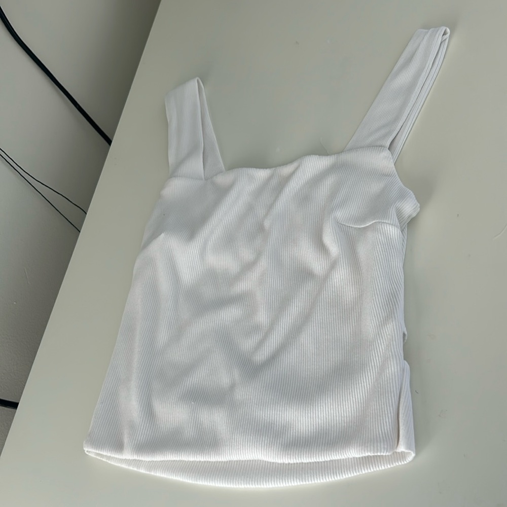 White backless tank